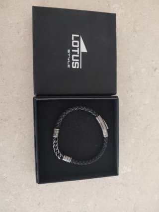 Pulsera Lotus Negra Trenzada