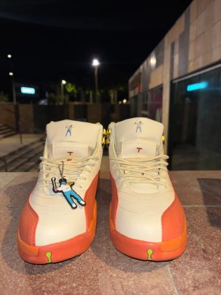 Zapatillas Jordan 12 Beige Naranja