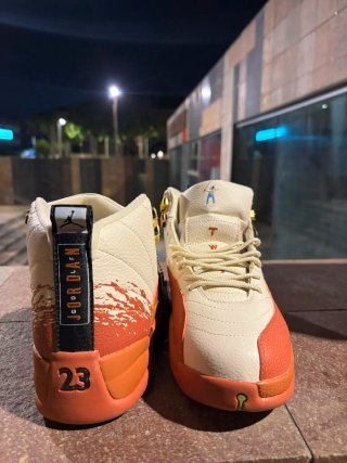 Zapatillas Jordan 12 Beige Naranja