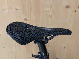 Bicicleta uso Gravel full Carbono ligera.
