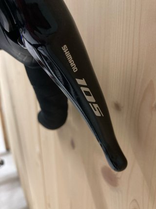 Bicicleta uso Gravel full Carbono ligera.