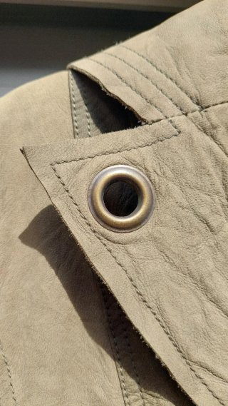 Chaqueta corta piel MNG verde