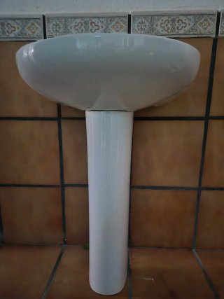 Lavabo de porcelana blanco