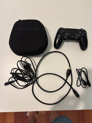Ps4 Slim 1TB con mando