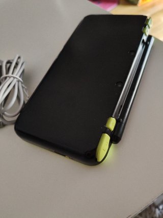 Nintendo 2DS XL Verde + Juegos