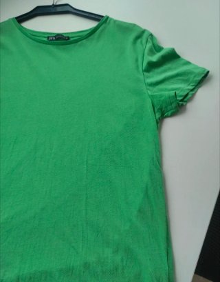 Camiseta Zara verde talla M