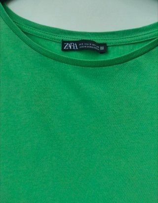 Camiseta Zara verde talla M