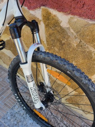 Bicicleta Specialized M4 Blanca