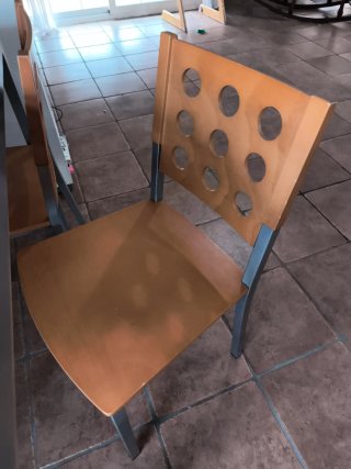 Mesa de cocina con 4 sillas