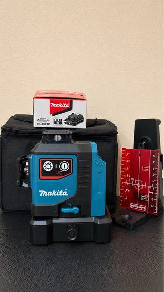 Nivel Láser Makita SK700D + Batería