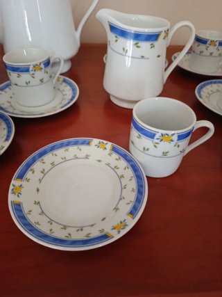 Juego de café de porcelana
