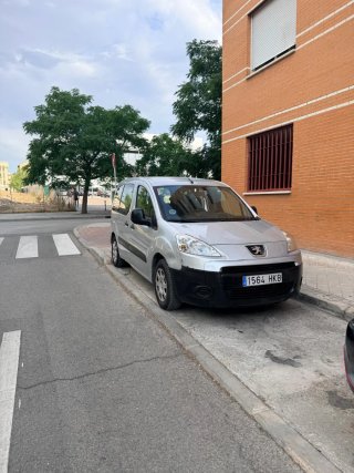 Peugeot Partner 2012