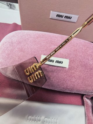 Gafas de sol Miu Miu doradas y rosas