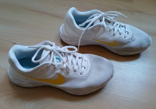 Nike Sneakers Revolution 6 Talla 39
