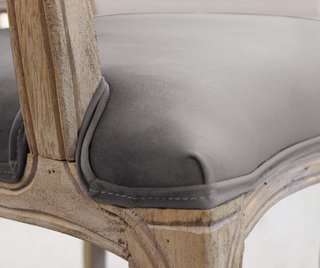 Sedia Classica con Braccioli in Legno e Velluto
