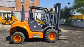 Carretilla elevadora Ausa CH200 4x4