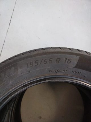 Neumáticos de coche