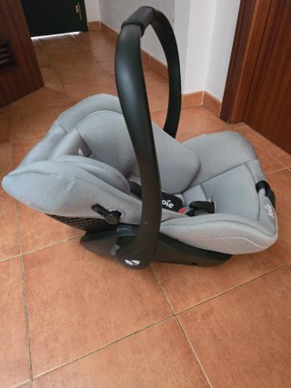 Silla de coche Joie con base Isofix