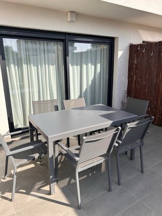 Tavolo e 6 sedie da giardino