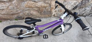 Bicicleta infantil Woom 4 20" morada