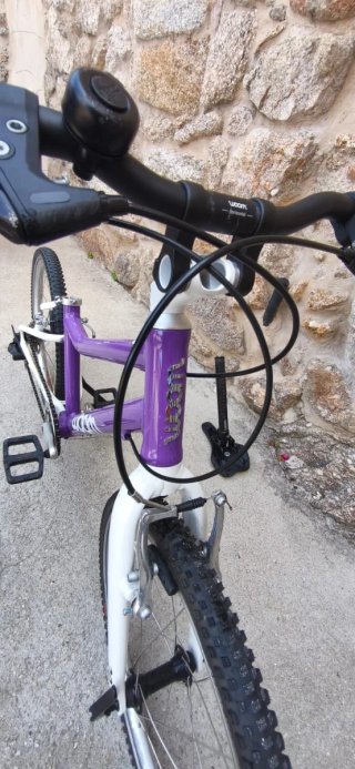 Bicicleta infantil Woom 4 20" morada