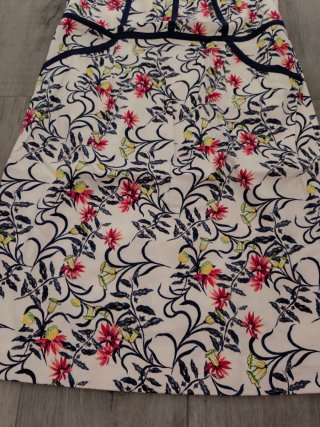 Vestido estampado floral talla 44