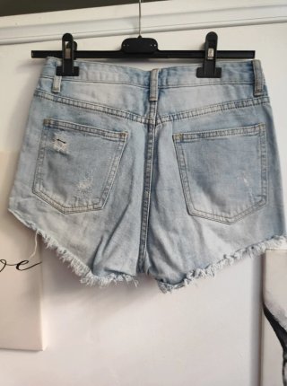 Miss bon bon shorts strappati azzurri