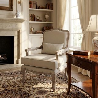Poltrona Classica Imbottita Tessuto Beige e Legno