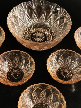 Conjunto cristal tallado intrincado rosado France