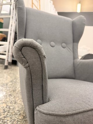 Sillón orejero infantil gris Ikea