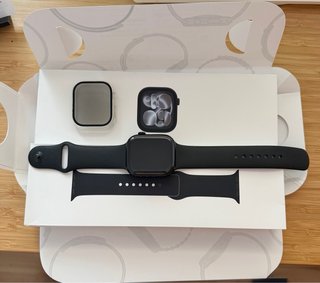 Apple Watch Series 11 GPS + Cellular