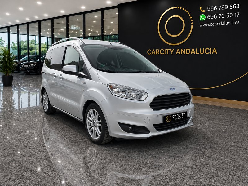 Ford Tourneo Courier 2017 - foto 1