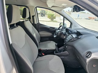 Ford Tourneo Courier 2017
