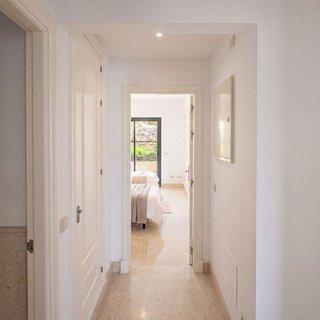 Piso en venta en Los Arqueros-Puerto del Almendro en Benahavís