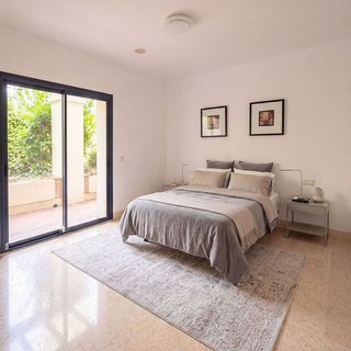 Piso en venta en Los Arqueros-Puerto del Almendro en Benahavís