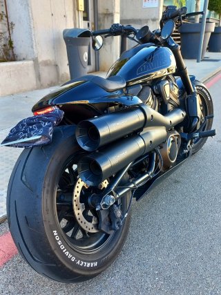 Harley Davidson Sportster S Negra