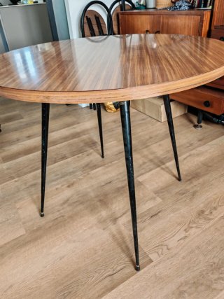 Mesa redonda madera y metal