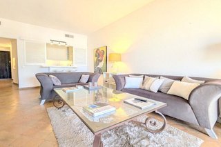 Piso en venta en Puerto Banús en Marbella