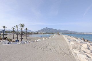 Piso en venta en Puerto Banús en Marbella