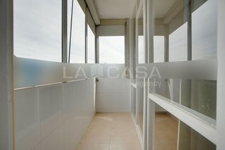 Piso en venta en Bellvitge en Hospitalet de Llobregat, L´