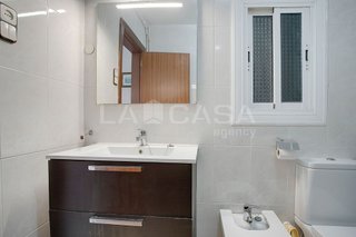 Piso en venta en Bellvitge en Hospitalet de Llobregat, L´