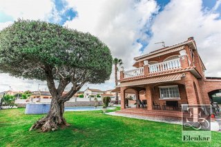 Chalet en venta en Berà Mar - El Francaset en Roda de Barà
