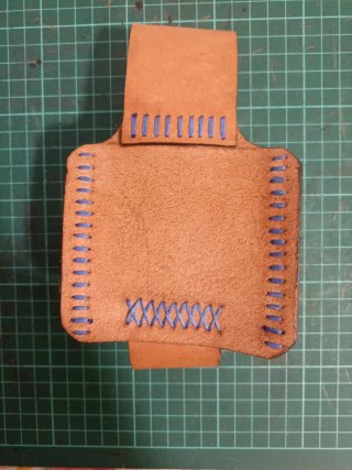 Porta latas de cuero para cinturón