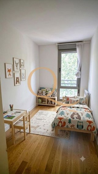 Piso en venta en San Juan Bautista en Madrid