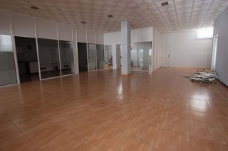 Local comercial en venta en Montijo