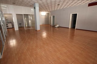 Local comercial en venta en Montijo