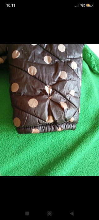 Chubasquero Bershka Talla M Lunares