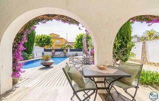 Chalet en venta en Empuriabrava en Castelló d´Empúries