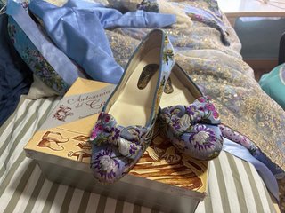 Traje de Fallera Azul y Dorado