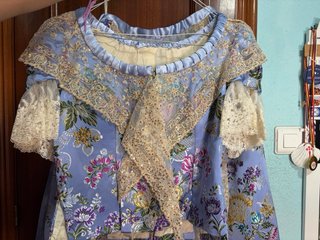 Traje de Fallera Azul y Dorado